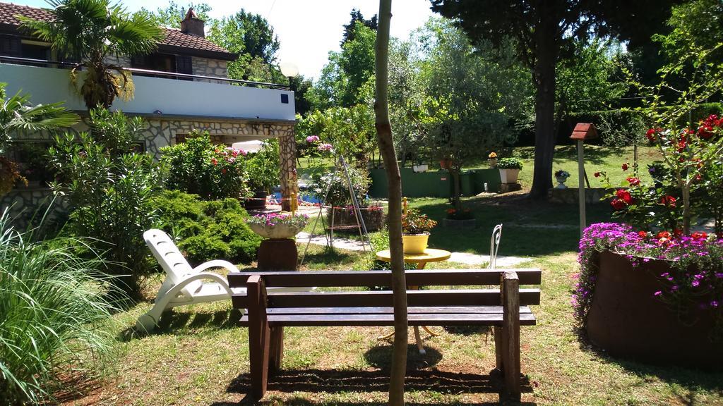 Apartment Rale