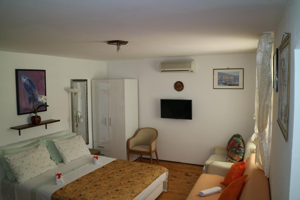 Rale Apartament Umag